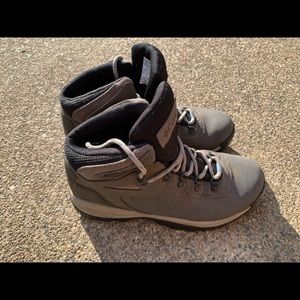 Columbia hiking boots